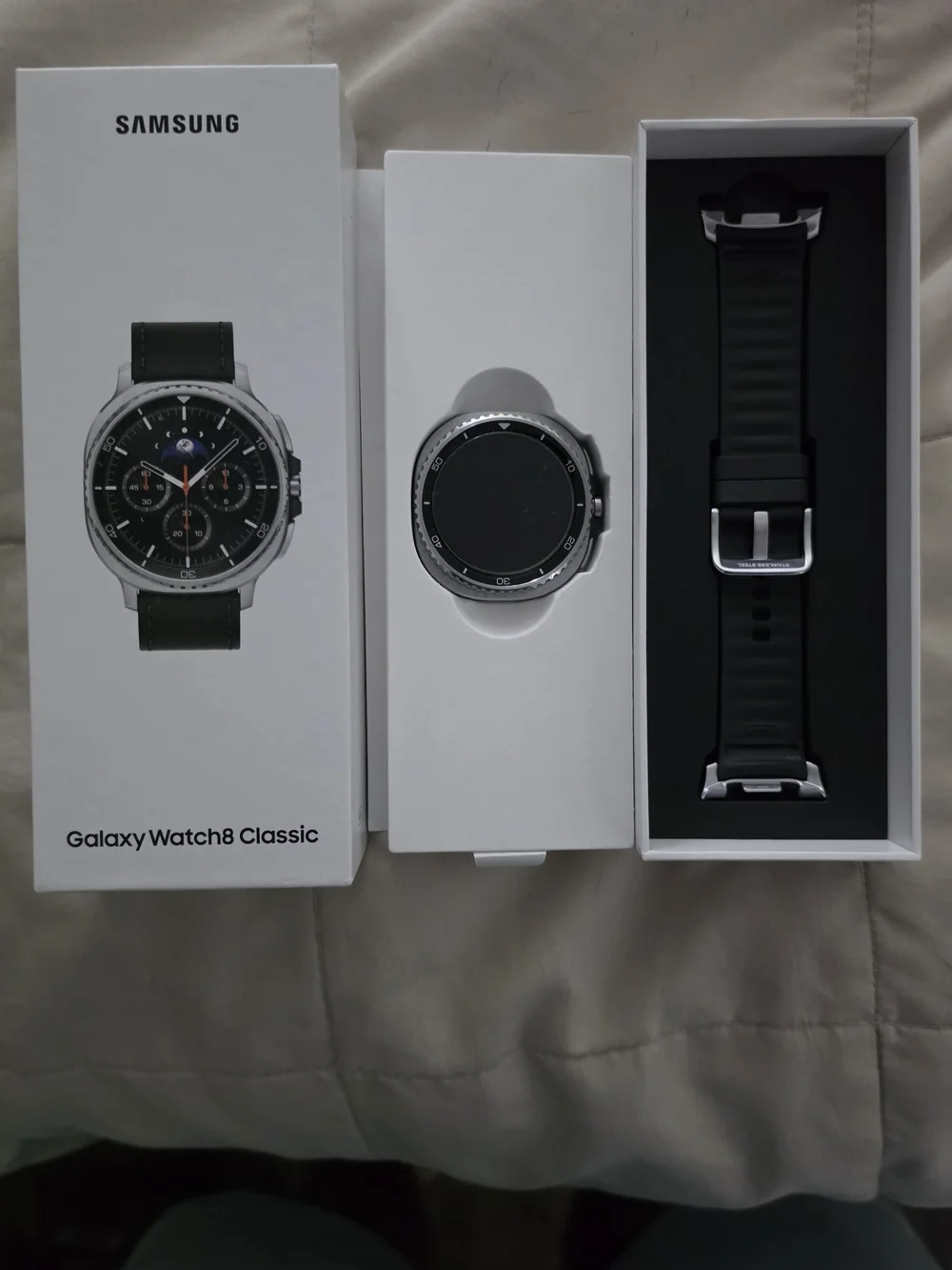 Samsung Galaxy Watch8 Classic - Black/Silver